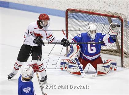 Thumbnail 1 in Greenwich vs. Glastonbury (CIAC Division I Semifinal) photogallery.