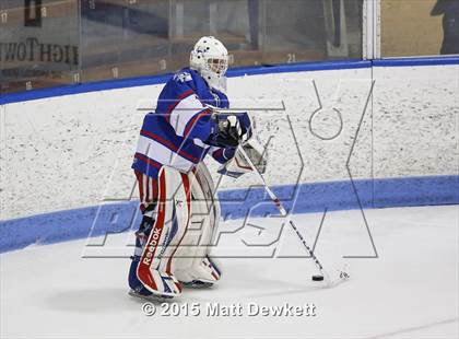 Thumbnail 1 in Greenwich vs. Glastonbury (CIAC Division I Semifinal) photogallery.