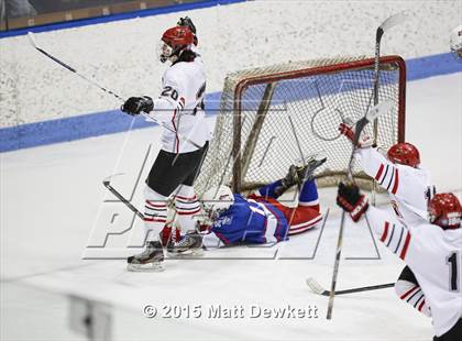 Thumbnail 2 in Greenwich vs. Glastonbury (CIAC Division I Semifinal) photogallery.