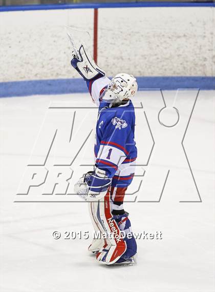 Thumbnail 1 in Greenwich vs. Glastonbury (CIAC Division I Semifinal) photogallery.