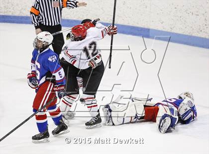 Thumbnail 3 in Greenwich vs. Glastonbury (CIAC Division I Semifinal) photogallery.