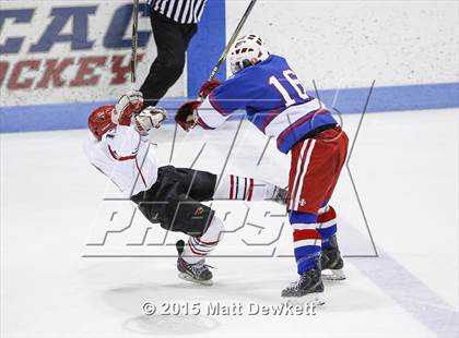 Thumbnail 1 in Greenwich vs. Glastonbury (CIAC Division I Semifinal) photogallery.