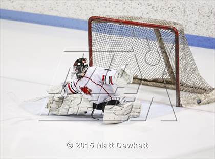 Thumbnail 3 in Greenwich vs. Glastonbury (CIAC Division I Semifinal) photogallery.