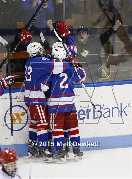 Thumbnail 1 in Greenwich vs. Glastonbury (CIAC Division I Semifinal) photogallery.