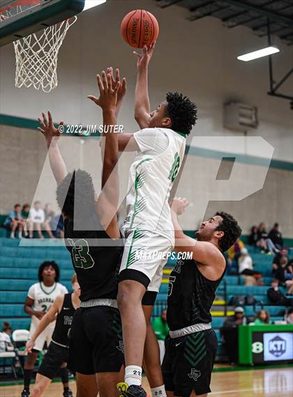 Thumbnail 3 in Brenham vs Kingwood Park photogallery.