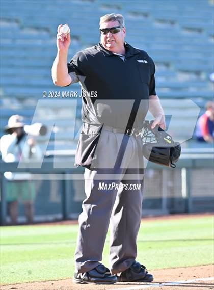 Thumbnail 2 in Yuma Catholic vs. Valley Christian (AIA 3A Final) photogallery.