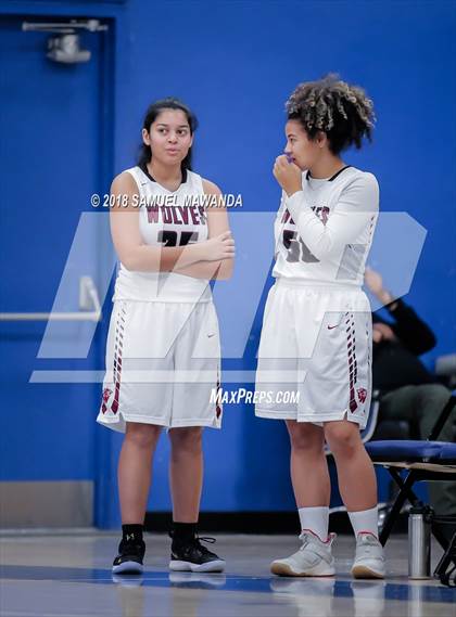 Thumbnail 2 in Palisades vs. Van Nuys photogallery.