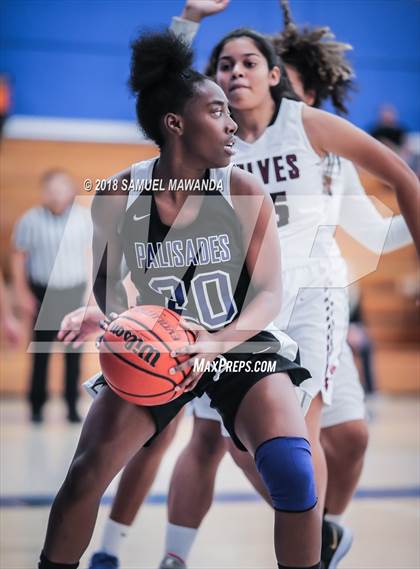 Thumbnail 2 in Palisades vs. Van Nuys photogallery.
