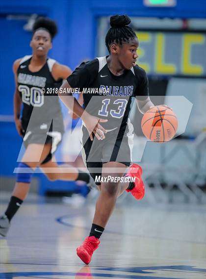 Thumbnail 3 in Palisades vs. Van Nuys photogallery.