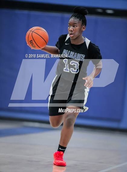 Thumbnail 2 in Palisades vs. Van Nuys photogallery.