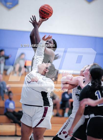 Thumbnail 1 in Palisades vs. Van Nuys photogallery.