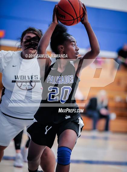 Thumbnail 3 in Palisades vs. Van Nuys photogallery.