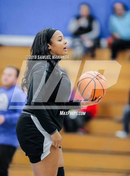Thumbnail 2 in Palisades vs. Van Nuys photogallery.