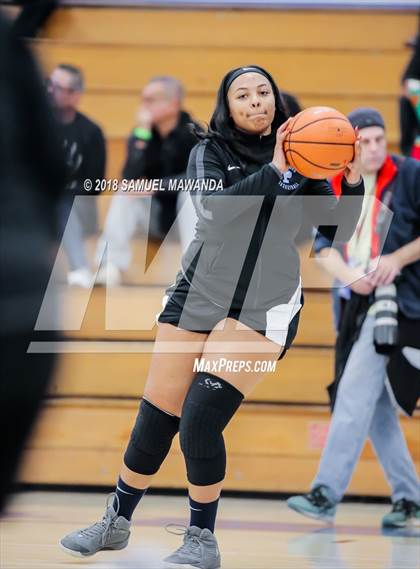 Thumbnail 3 in Palisades vs. Van Nuys photogallery.