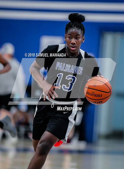 Thumbnail 2 in Palisades vs. Van Nuys photogallery.