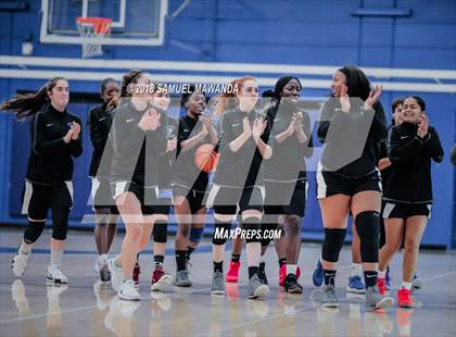 Thumbnail 2 in Palisades vs. Van Nuys photogallery.