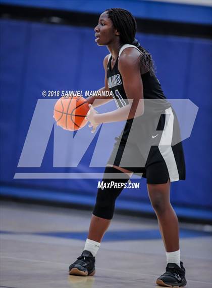 Thumbnail 3 in Palisades vs. Van Nuys photogallery.