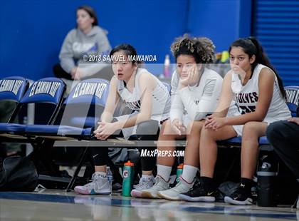 Thumbnail 3 in Palisades vs. Van Nuys photogallery.
