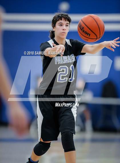 Thumbnail 3 in Palisades vs. Van Nuys photogallery.