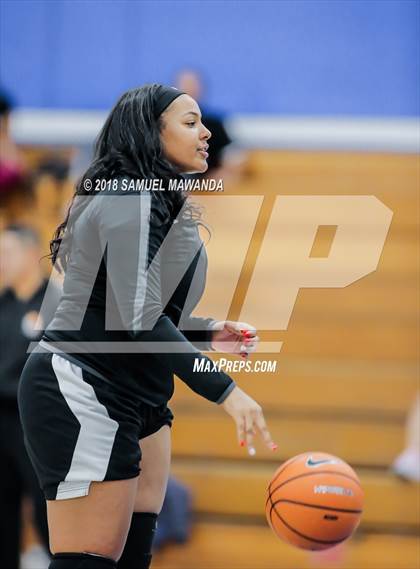 Thumbnail 1 in Palisades vs. Van Nuys photogallery.