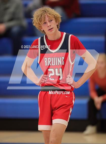 Thumbnail 3 in Sanford vs. Belleview Christian photogallery.