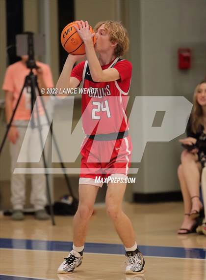 Thumbnail 3 in Sanford vs. Belleview Christian photogallery.