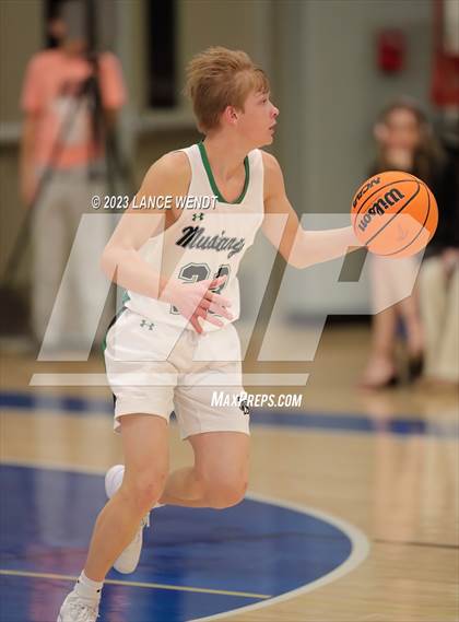 Thumbnail 2 in Sanford vs. Belleview Christian photogallery.