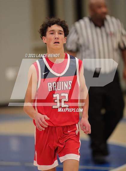 Thumbnail 3 in Sanford vs. Belleview Christian photogallery.