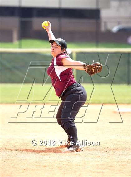 Thumbnail 2 in Girls Prep vs Montini photogallery.