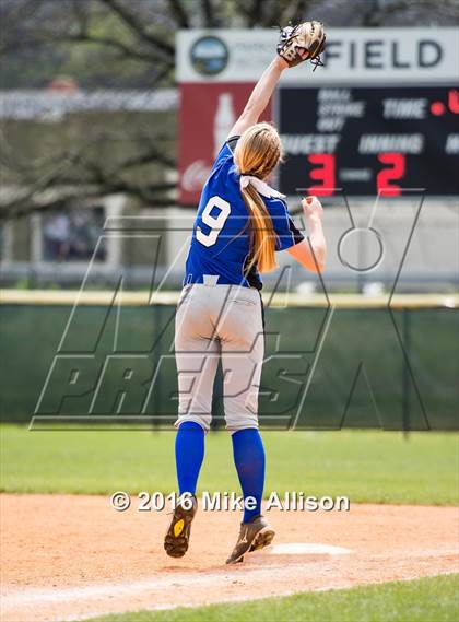 Thumbnail 2 in Girls Prep vs Montini photogallery.