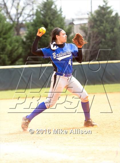 Thumbnail 1 in Girls Prep vs Montini photogallery.