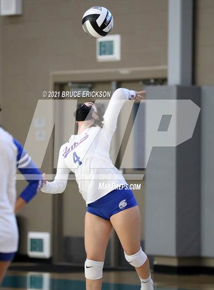 Thumbnail 2 in Central @ Del Lago Academy photogallery.