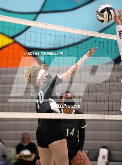 Thumbnail 3 in Central @ Del Lago Academy photogallery.