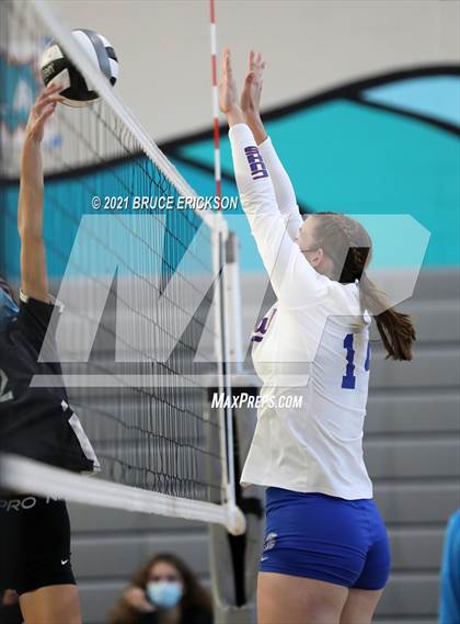 Thumbnail 3 in Central @ Del Lago Academy photogallery.