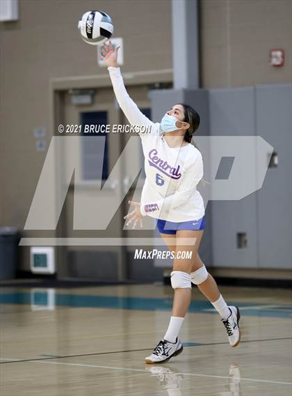 Thumbnail 2 in Central @ Del Lago Academy photogallery.