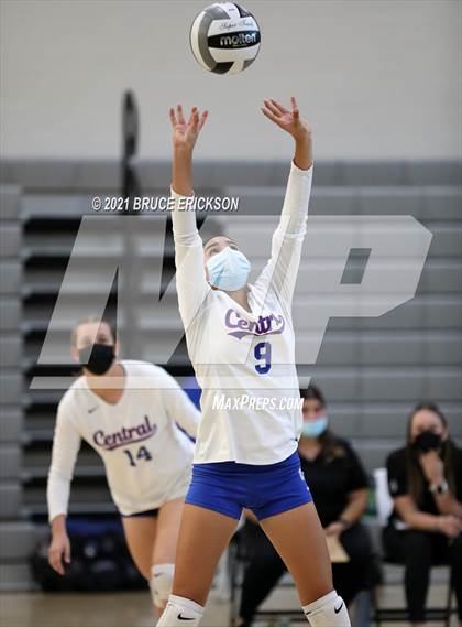 Thumbnail 2 in Central @ Del Lago Academy photogallery.