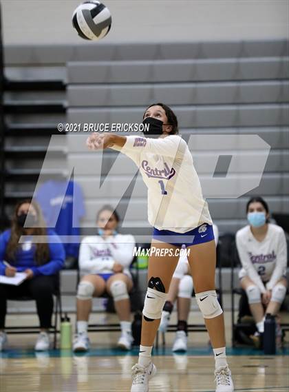 Thumbnail 2 in Central @ Del Lago Academy photogallery.