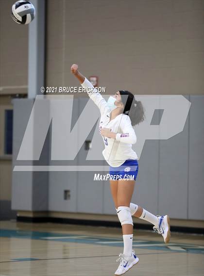 Thumbnail 3 in Central @ Del Lago Academy photogallery.