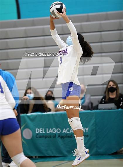 Thumbnail 2 in Central @ Del Lago Academy photogallery.