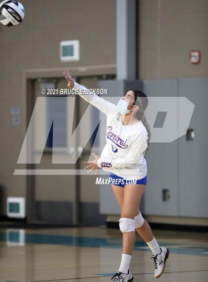 Thumbnail 3 in Central @ Del Lago Academy photogallery.