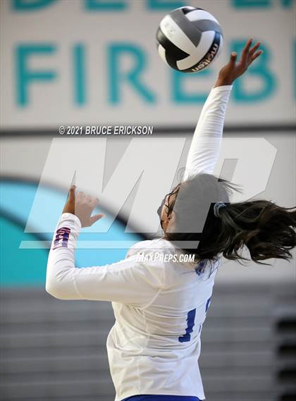 Thumbnail 3 in Central @ Del Lago Academy photogallery.