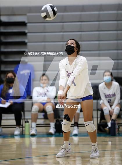 Thumbnail 1 in Central @ Del Lago Academy photogallery.