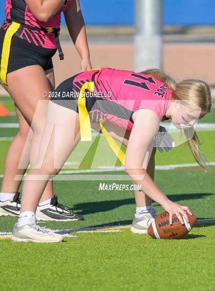 Thumbnail 2 in Mountain Ridge vs Mountain View (Make Your Mark Invitational) photogallery.