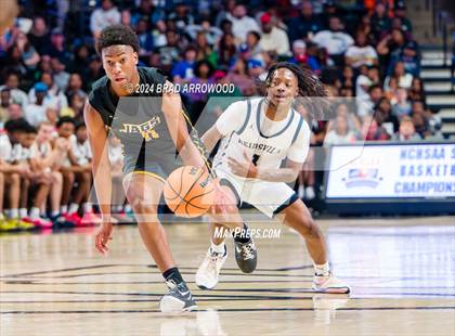Thumbnail 1 in Farmville Central vs Reidsville (NCHSAA 2A Final) photogallery.