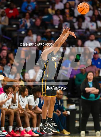 Thumbnail 3 in Farmville Central vs Reidsville (NCHSAA 2A Final) photogallery.