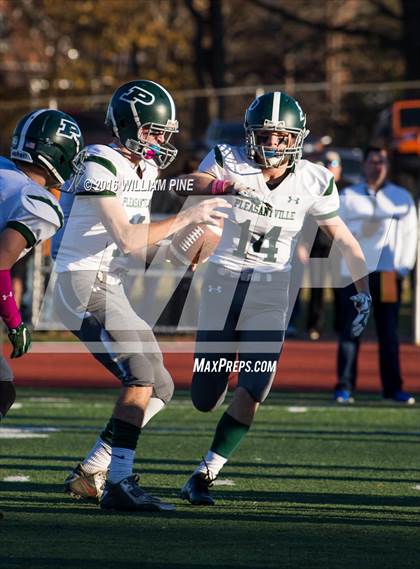 Thumbnail 2 in Pleasantville vs. Glens Falls (NYSPHSAA Class B Semifinal) photogallery.
