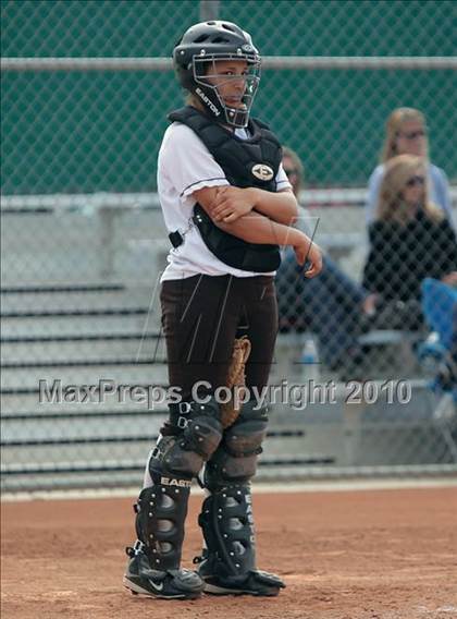 Thumbnail 2 in La Canada vs. Kennedy (T.O.Tournament) photogallery.