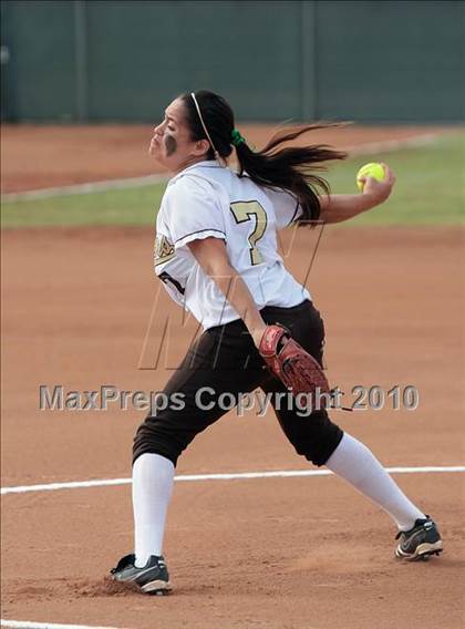 Thumbnail 1 in La Canada vs. Kennedy (T.O.Tournament) photogallery.