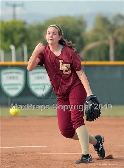 Thumbnail 2 in La Canada vs. Kennedy (T.O.Tournament) photogallery.