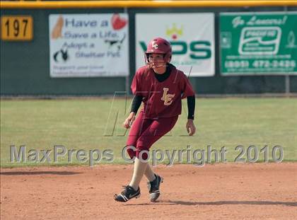 Thumbnail 3 in La Canada vs. Kennedy (T.O.Tournament) photogallery.